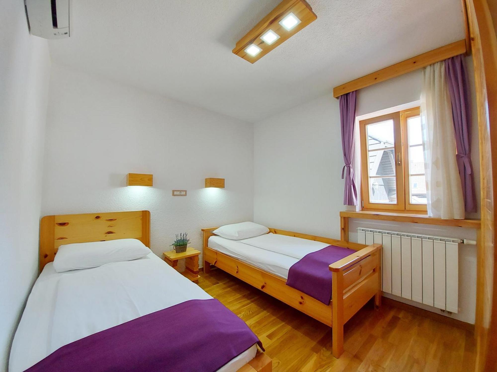 Bed and Breakfast Plitvice Etno House II Jezerce Exterior foto